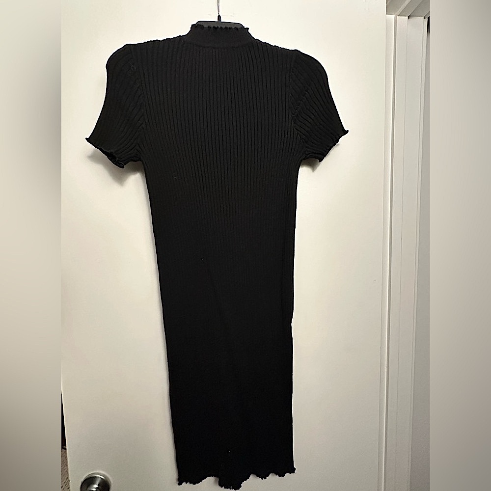Ribbed LBD little black dress with short sleeves, high neck bodycon